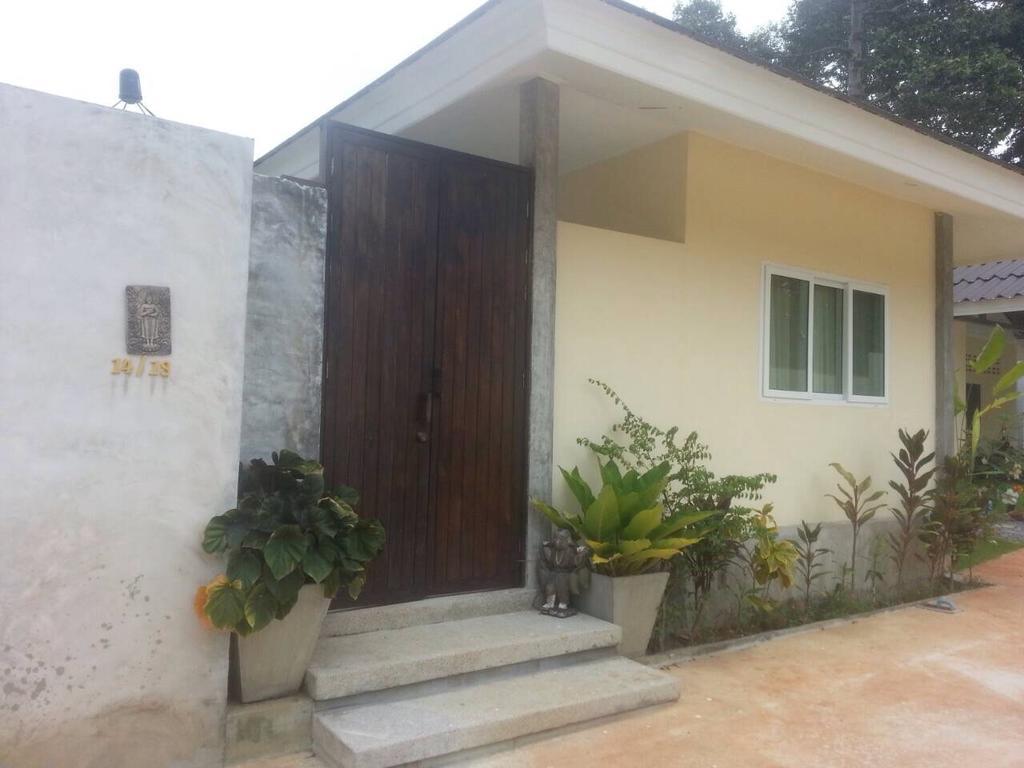 Khanom Garden Suite Pokoj fotografie